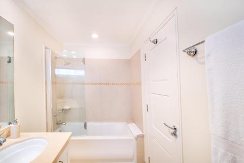 Palm Beach, Unit 311 Condominium/Apartment For Rent in Barbados