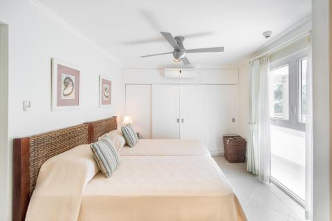 Palm Beach, Unit 311 Condominium/Apartment For Rent in Barbados