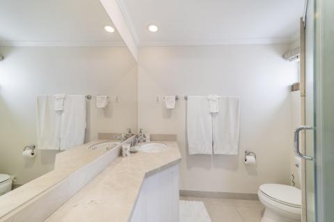 Palm Beach 502 Holiday Rental Barbados Second Bathroom