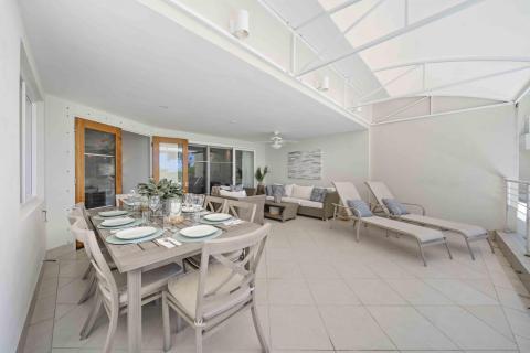 Palm Beach 204 Barbados Beachfront Condo Rental Patio Dining Table