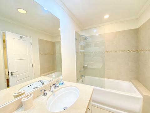 Palm Beach 211 Barbados Beachfront Vacation Condo Rental Bathroom 3